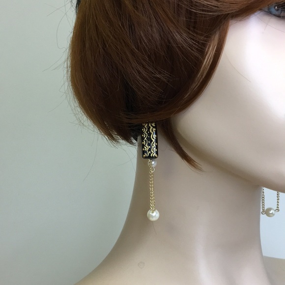 Wood & Pearl Chain Earrings - Picture 6 of 9